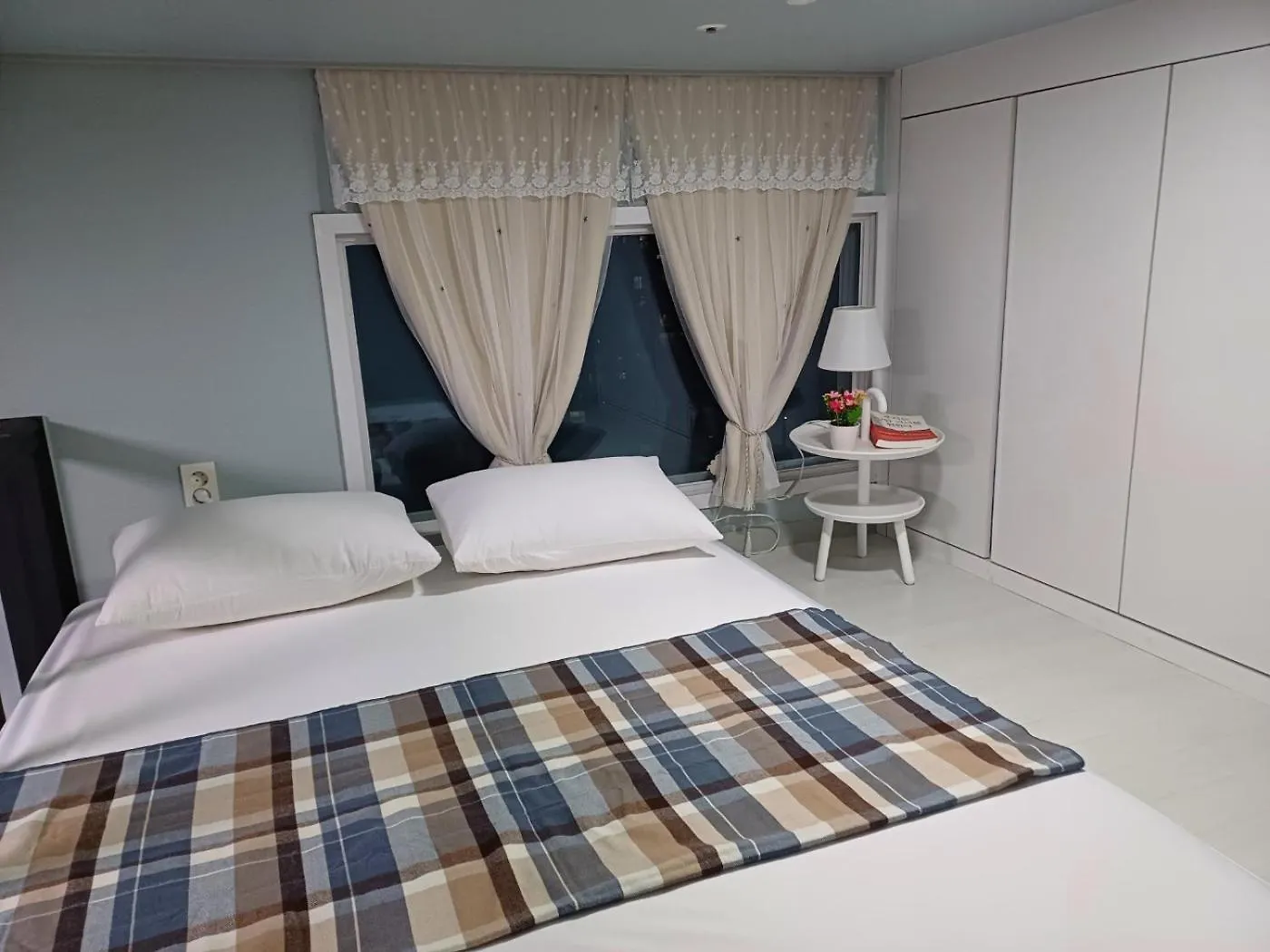 Apartment 8#Seoul#Daelim Station#Two Room#Free Wifi#Netflix