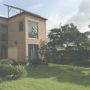 2* Gasthuis Puzzlestay House